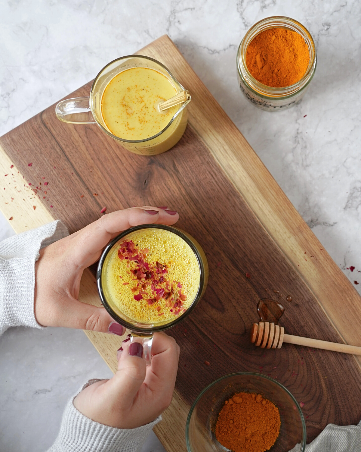 GOLDEN BOOSTER LATTE [VEGAN]