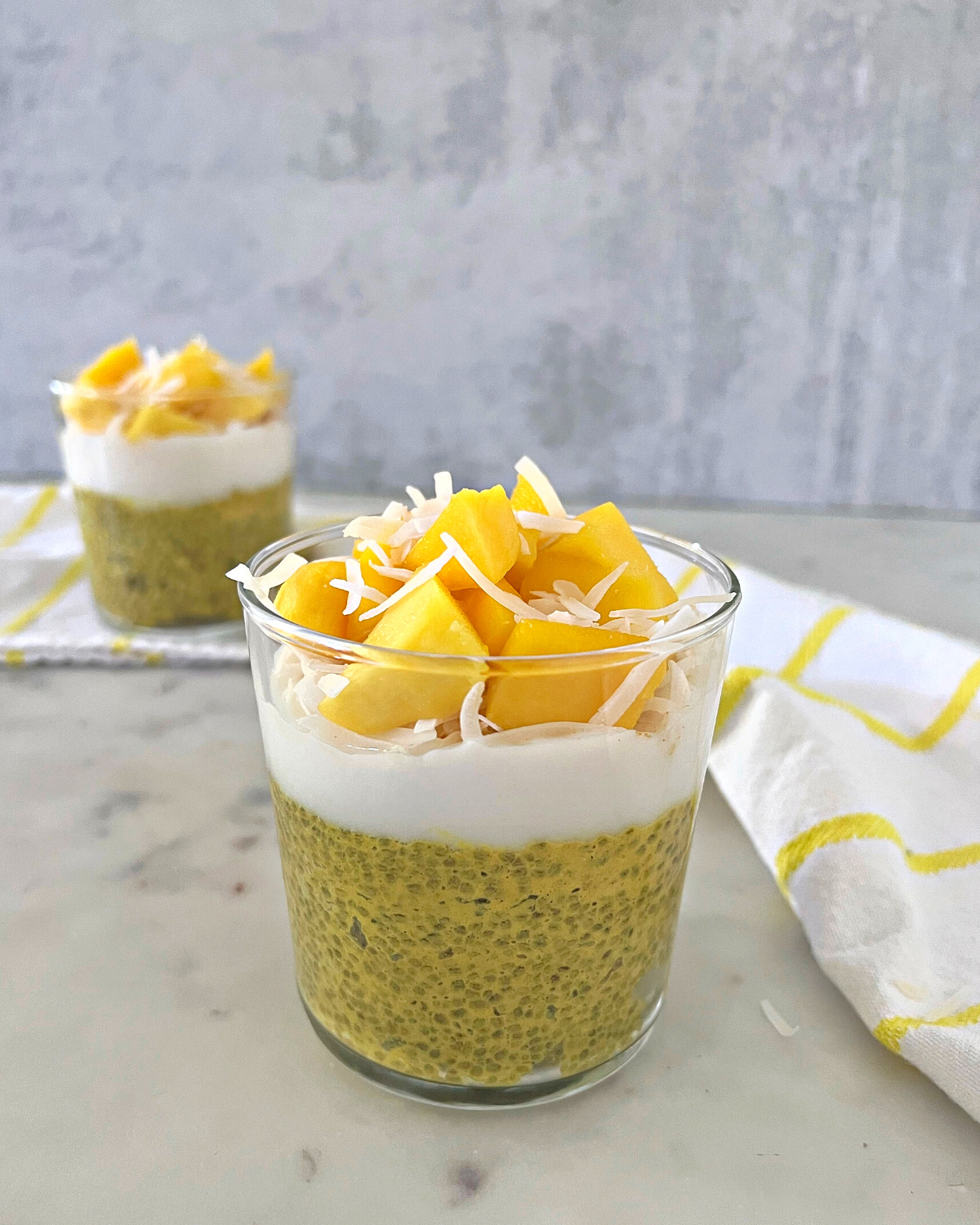GOLDEN BOOST CHIA PUDDING