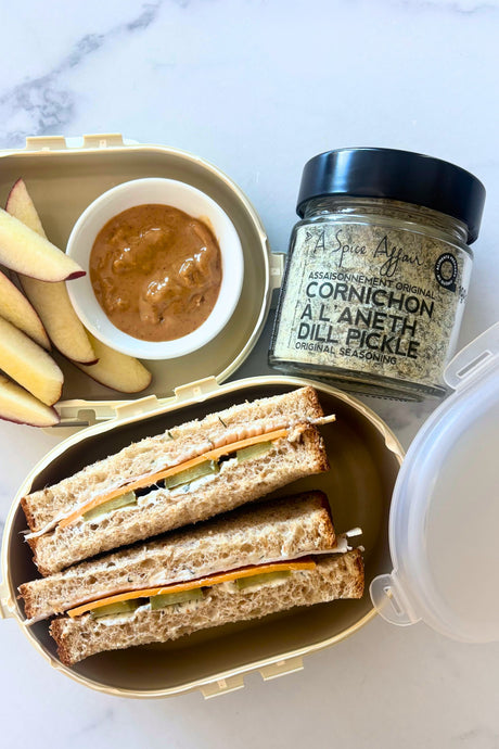 LUNCHBOX PICKLE SANDWICH