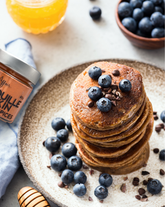 PUMPKIN SPICED BANANA OAT PANCAKES (VEGAN)