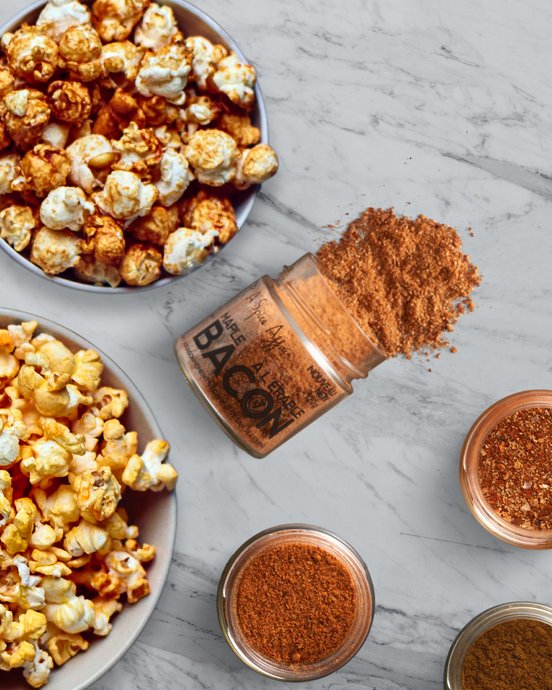 4 RECETTES DE POPCORN SALÉ OU SUCRÉ : BACON PARTOUT, KETCHUP, TARTE AUX POMMES ET BACON À L'ÉRABLE [VÉGÉTALIEN]