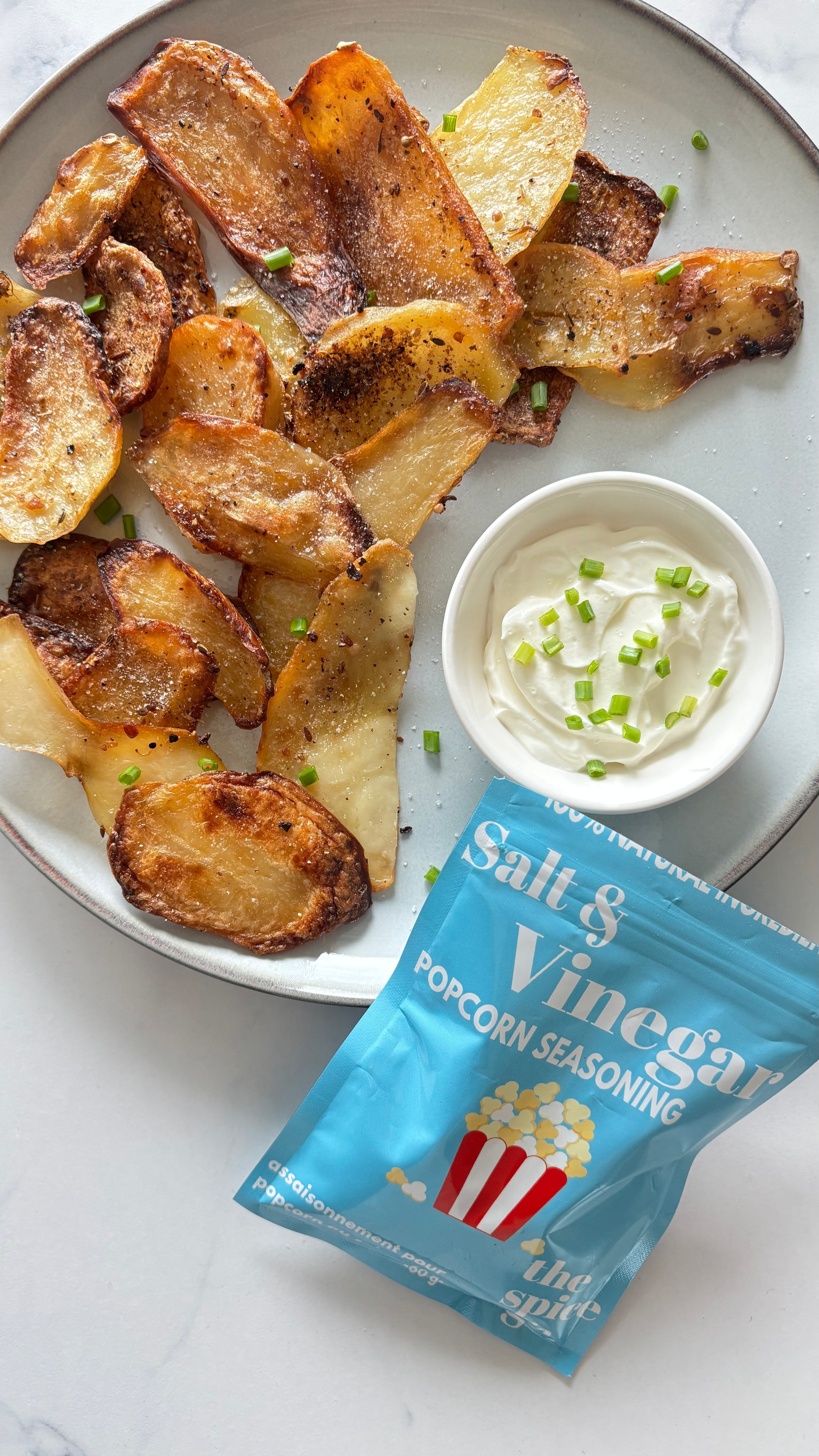 CREAMY SALT & VINEGAR DIP FOR HOMEMADE POTATO CHIPS