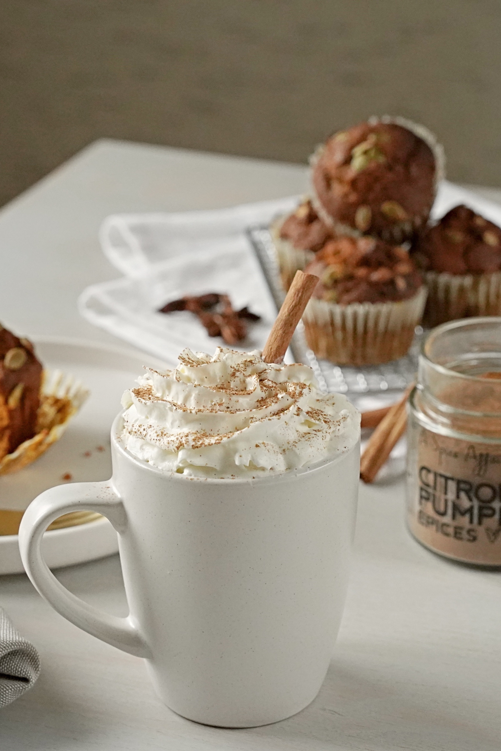HOMEMADE PUMPKIN SPICE LATTE