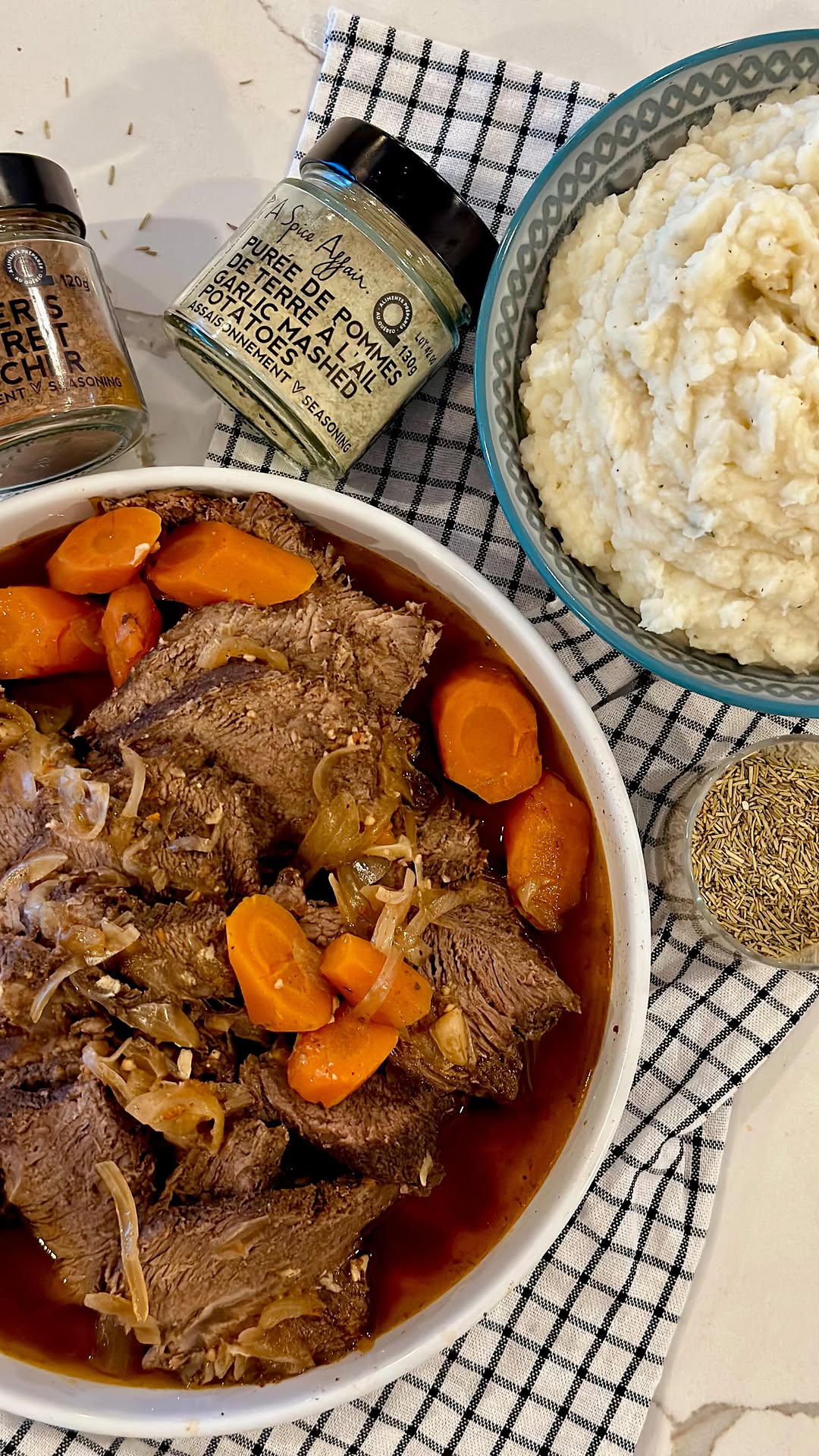 ROAST BEEF & GARLIC MASHED POTATOES
